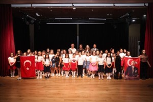 Kapaklı Belediyesi Yaz Spor Okulları'nda 2 Bin 500 Öğrenci Sertifikalarını Aldı